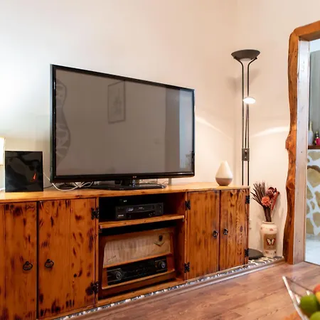 Holiday Galic-stylish Getaway