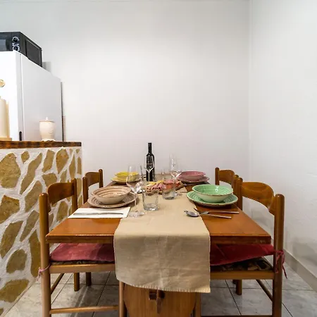 Holiday Galic-stylish Getaway Holiday home Mundanije