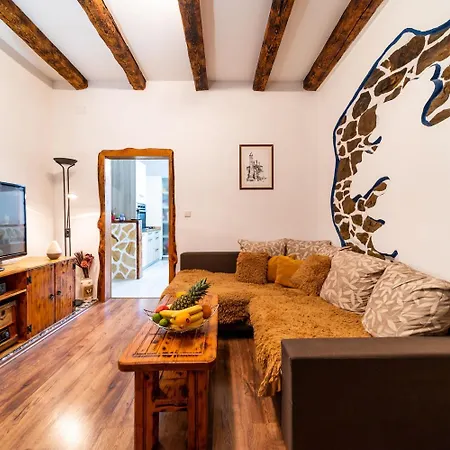Holiday Galic-stylish Getaway Mundanije